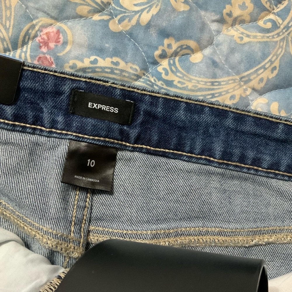 Express Blue Embellished Jeans - Picture 6 of 7